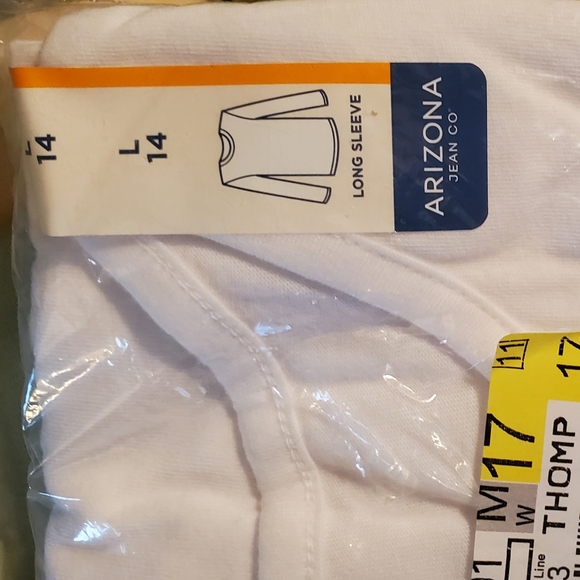 2 pack Girl's Long sleeve shirt 2 Pk - Picture 2 of 3